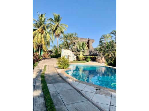 Luxury home in Puerto San José, Municipio de San José