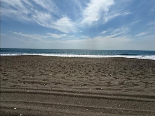 Land in Monterrico, Departamento de Santa Rosa