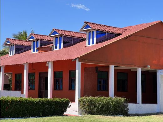 Casa di lusso a Monterrico, Departamento de Santa Rosa