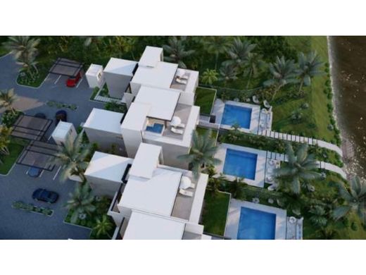 Luxe woning in Puerto San José, Municipio de San José