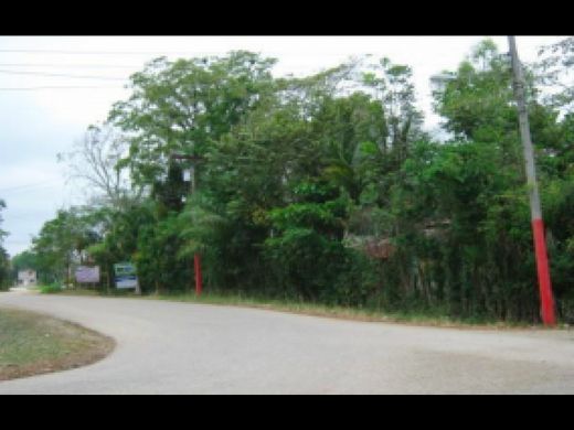 Grundstück in Santa Elena, Departamento del Petén