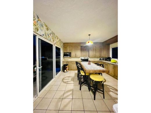 Casa di lusso a Monterrico, Departamento de Santa Rosa