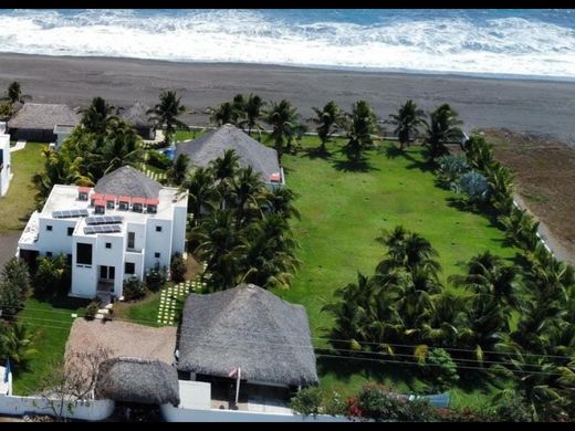 Luxury home in Monterrico, Departamento de Santa Rosa