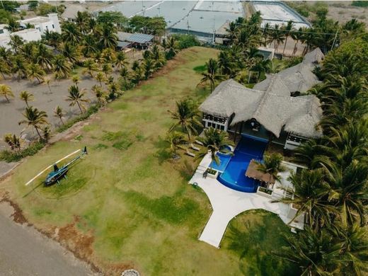 Casa di lusso a Monterrico, Departamento de Santa Rosa