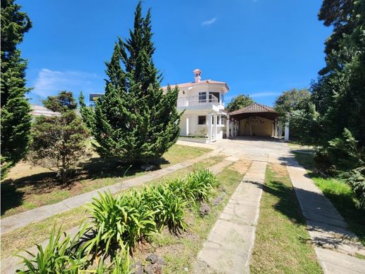 豪宅  San Lucas Sacatepéquez, Departamento de Sacatepéquez