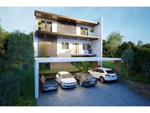 Residential complexes in Guatemala City, Municipio de Guatemala