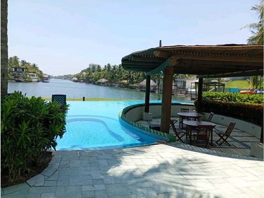 Luxury home in Puerto San José, Municipio de San José