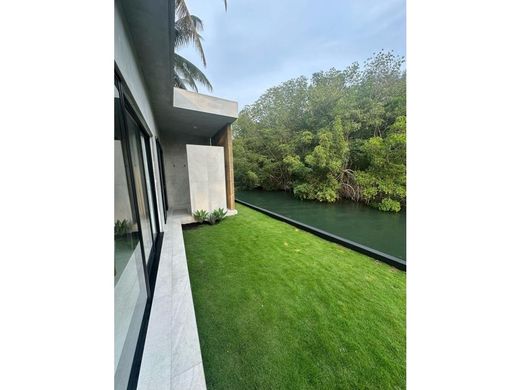 ‏בתי יוקרה ב  Puerto San José, Municipio de San José