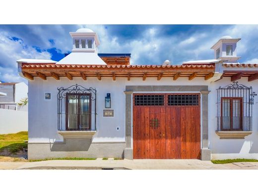 Luxury home in Ciudad Vieja, Departamento de Sacatepéquez