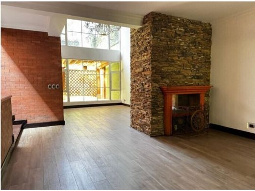 Residential complexes in Guatemala City, Municipio de Guatemala