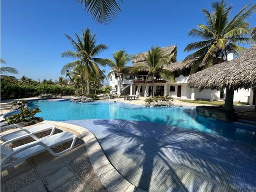 Casa di lusso a Monterrico, Departamento de Santa Rosa