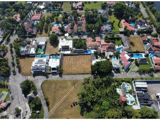 Arsa Puerto San José, Municipio de San José