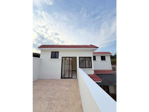 Luxury home in San Lucas, Municipio de Santa Apolonia