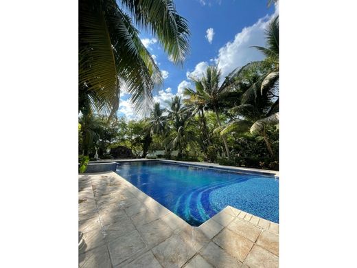 Casa di lusso a Monterrico, Departamento de Santa Rosa