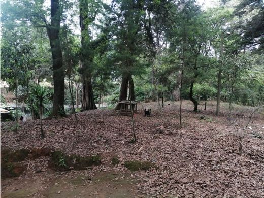 Terreno a San Lucas Sacatepéquez, Departamento de Sacatepéquez