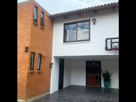 호화 저택 / Guatemala City, Municipio de Guatemala