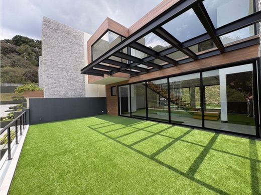 Luxury home in Santa Catarina, Municipio de Chuarrancho