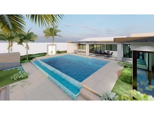 Luxury home in Puerto San José, Municipio de San José