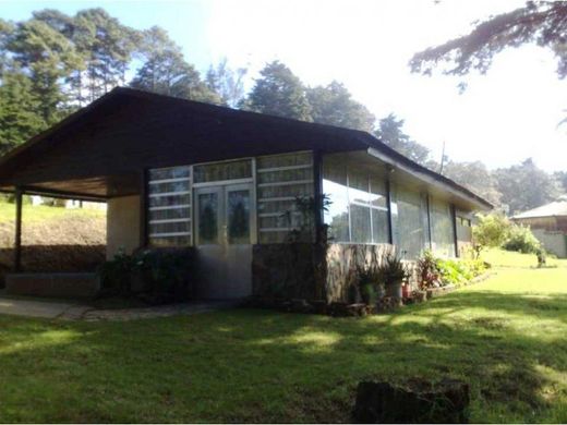 Terreno en San Lucas Sacatepéquez, Departamento de Sacatepéquez