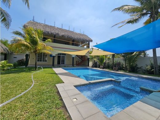 Luxury home in Monterrico, Departamento de Santa Rosa