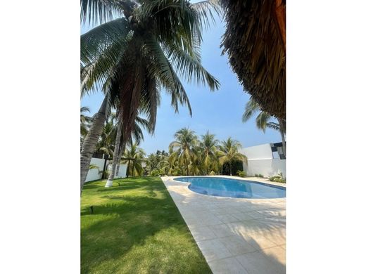 ‏בתי יוקרה ב  Puerto San José, Municipio de San José