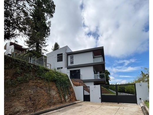 Luxe woning in Santa Catarina Pinula, Municipio de Santa Catarina Pinula