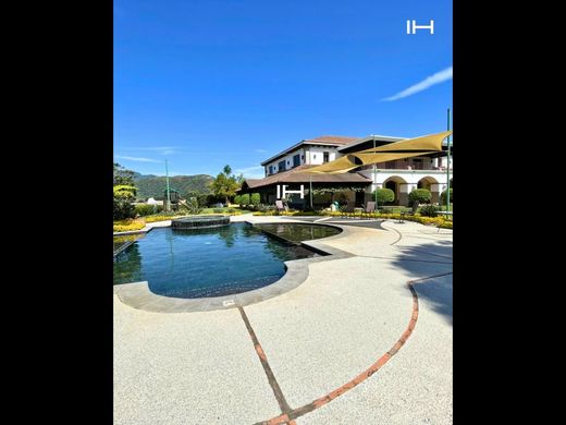 منزل ﻓﻲ Antigua Guatemala, Departamento de Sacatepéquez