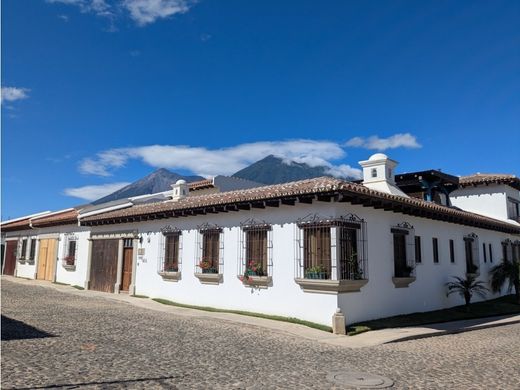 호화 저택 / Ciudad Vieja, Departamento de Sacatepéquez