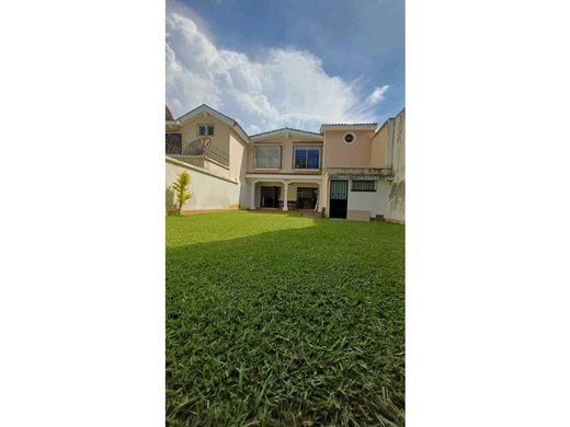 Luksusowy dom w Gwatemala, Municipio de Guatemala