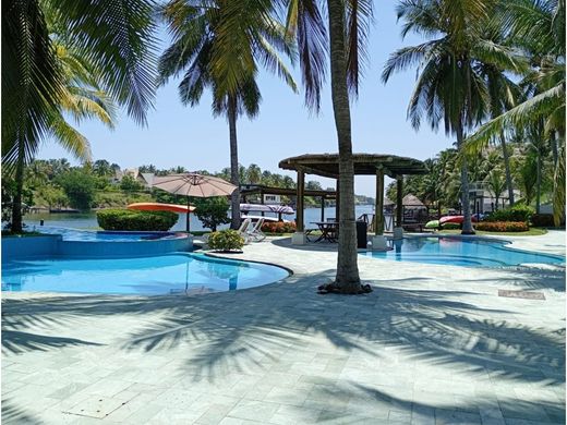 Luxury home in Puerto San José, Municipio de San José