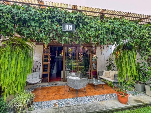 منزل ﻓﻲ Antigua Guatemala, Departamento de Sacatepéquez