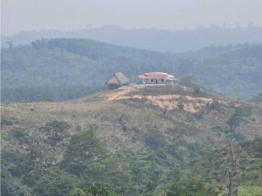 Terreno en Izabal, Municipio de Los Amates