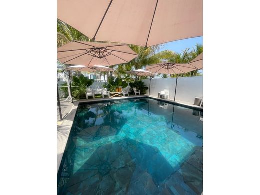 Πολυτελή κατοικία σε Puerto San José, Municipio de San José