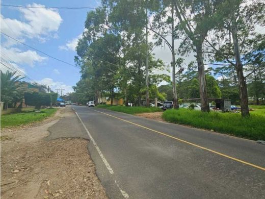 Terreno a Valle de Ángeles, Departamento de Francisco Morazán