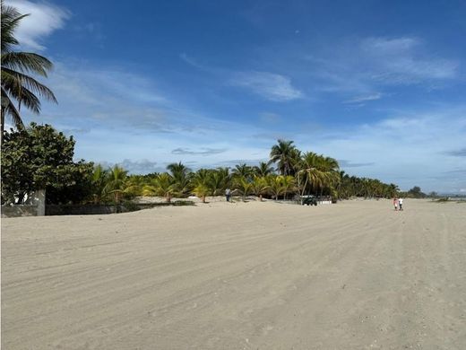 Land in Tela, Departamento de Atlántida