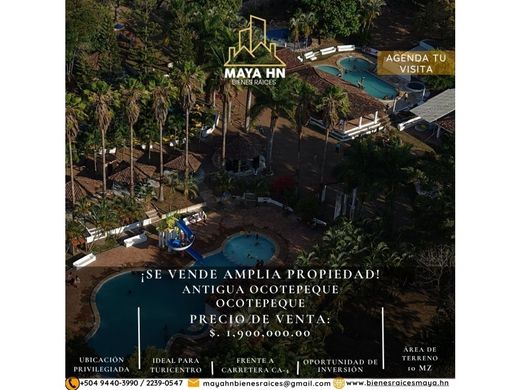 Grond in Antigua Ocotepeque, Departamento de Ocotepeque