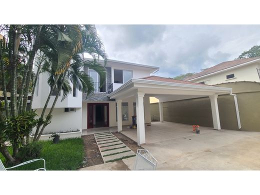 Luxury home in San Pedro Sula, Departamento de Cortés