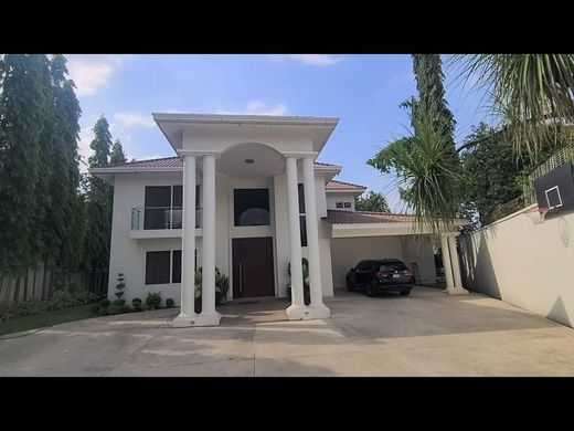 Luxe woning in San Pedro Sula, Departamento de Cortés