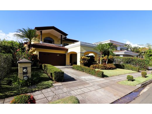 Luxe woning in Santa Ana, Provincia de San José