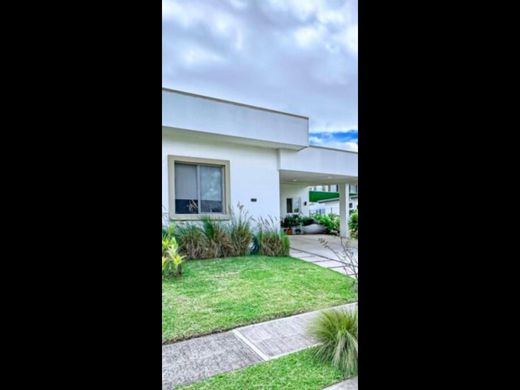 Luxus-Haus in Escazú, Provincia de San José