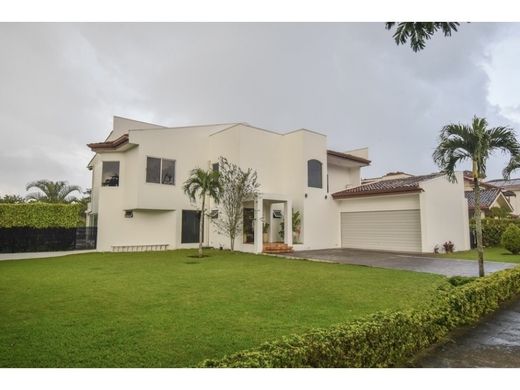 Casa di lusso a Santa Ana, Provincia de San José