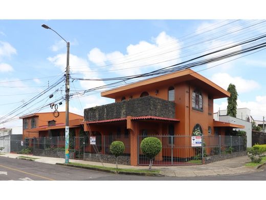 Casa de lujo en Pavas, Cantón de San José