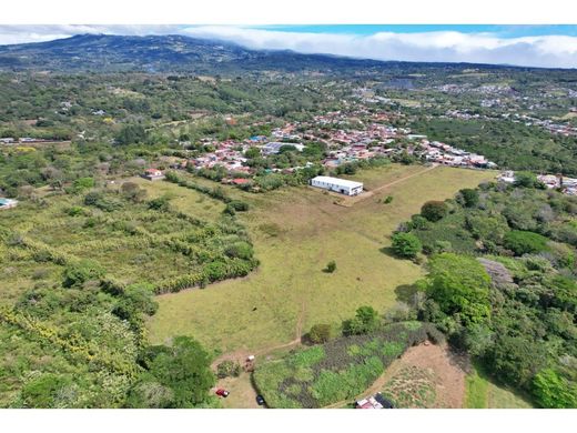 Land in Santa Bárbaraa, Provincia de Heredia