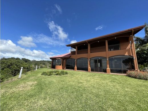 Luxe woning in Tilarán, Provincia de Guanacaste