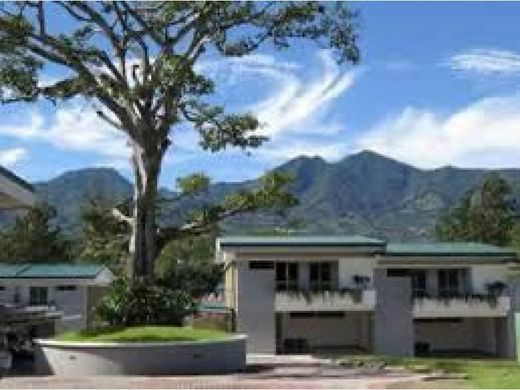 Luxury home in Escazú, Provincia de San José