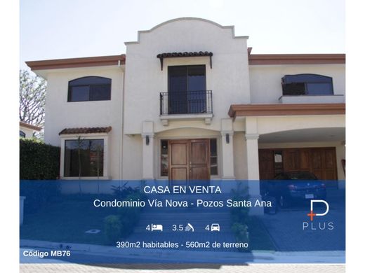 منزل ﻓﻲ Santa Ana, Provincia de San José