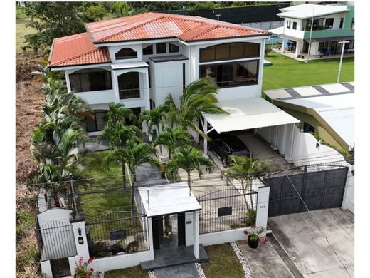 Luxus-Haus in Santa Ana, Provincia de San José