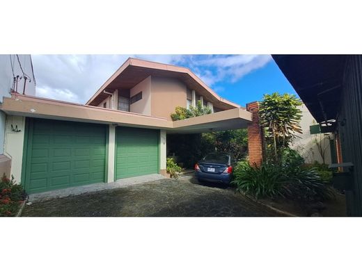 Luxe woning in San José, Cantón de San José