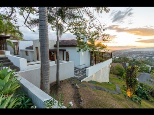 Maison de luxe à Santa Ana, Provincia de San José