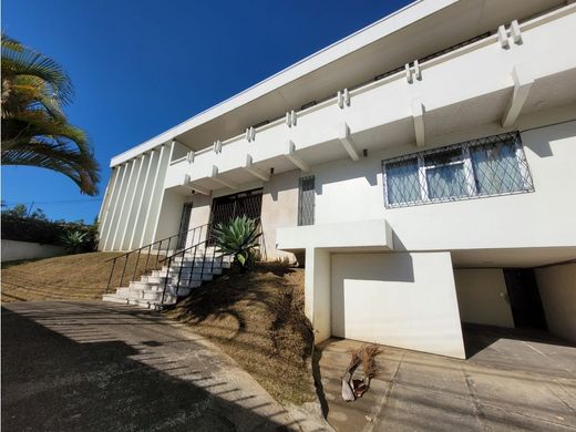 Πολυτελή κατοικία σε Σαν Χοσέ, Cantón de San José